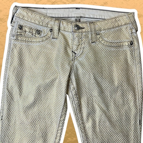 True Religion ‘Skinny Plum’ Skinny Jeans in “Gold Fishnet Scales Print” Size 29 - Picture 5 of 15